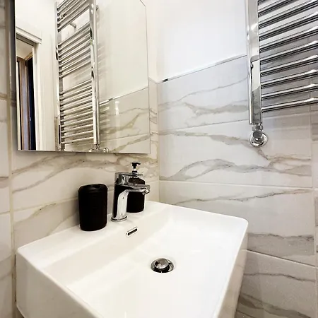 Gasthof Zeus Group Vatican *