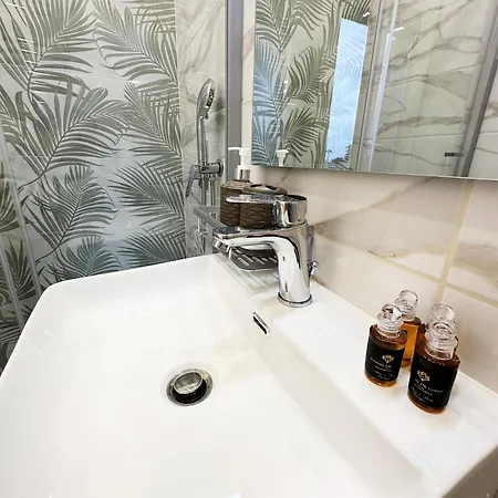 Zeus Group Vatican Affittacamere Roma